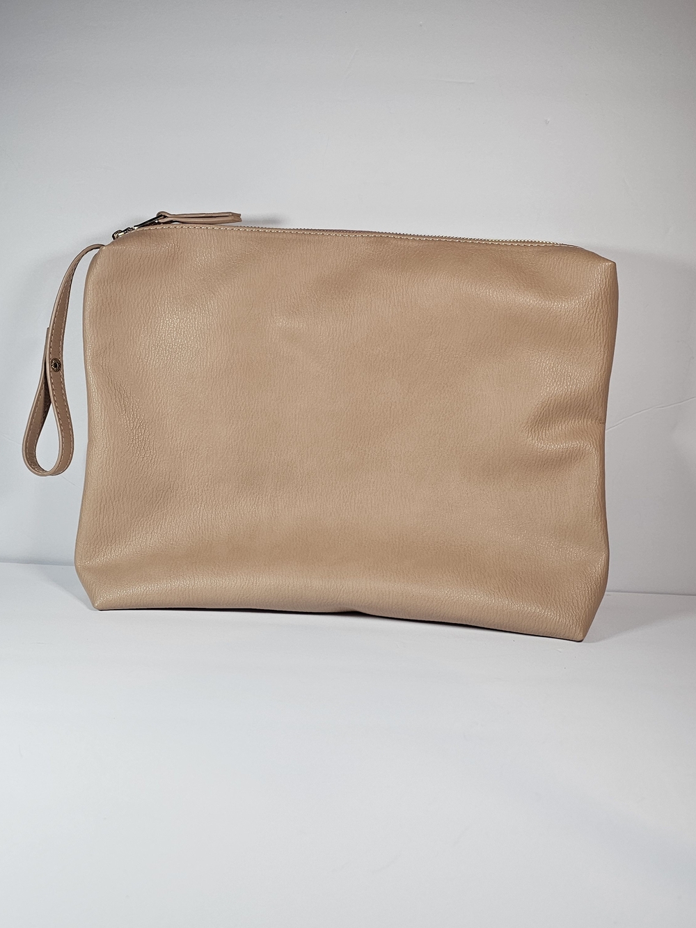 Madison West Taupe Pebbled Vegan Leather Oversized Wristlet Clutch Gold Hardware